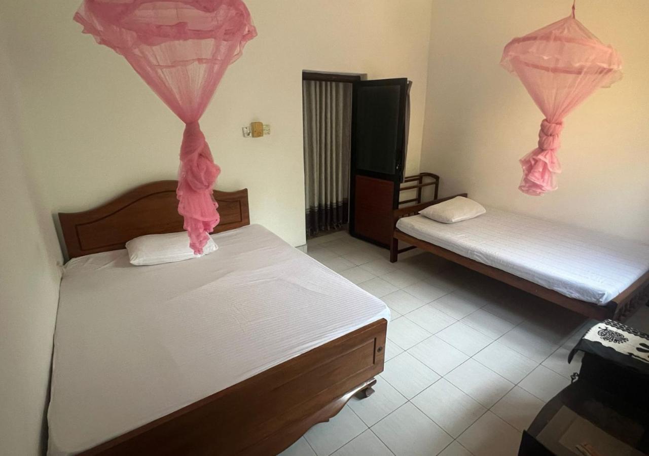 Feel Like Home Anuradhapura Exterior foto