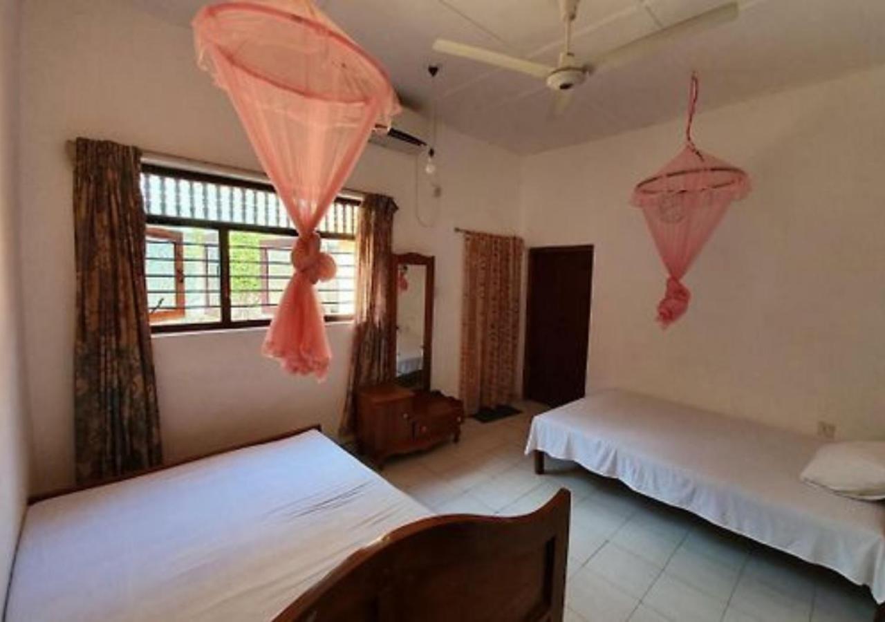 Feel Like Home Anuradhapura Exterior foto
