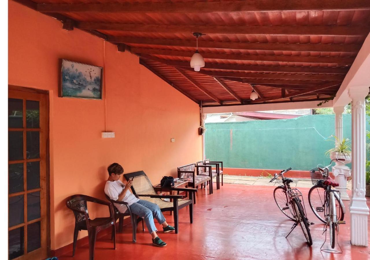 Feel Like Home Anuradhapura Exterior foto